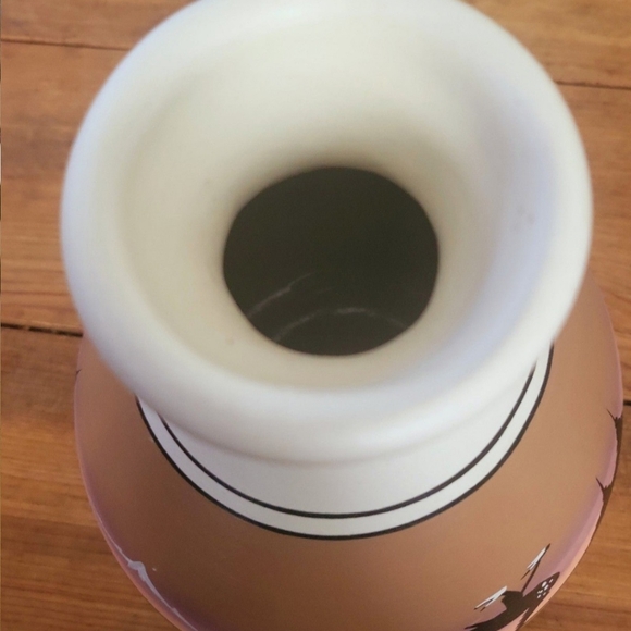 Vintage Navajo Mesa Desert Pottery Vase - Picture 3 of 9